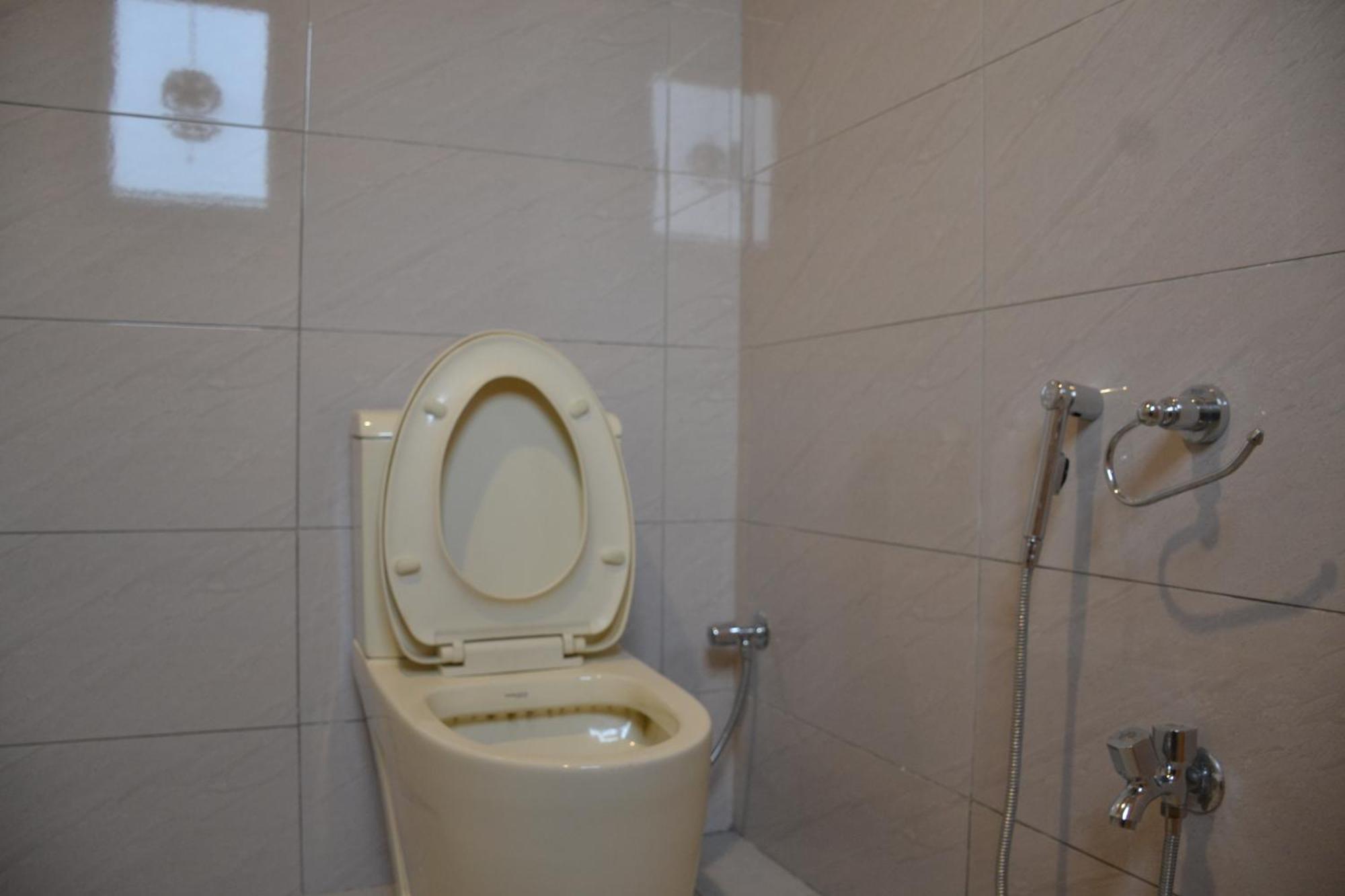 West End Lodges Neelum Dış mekan fotoğraf