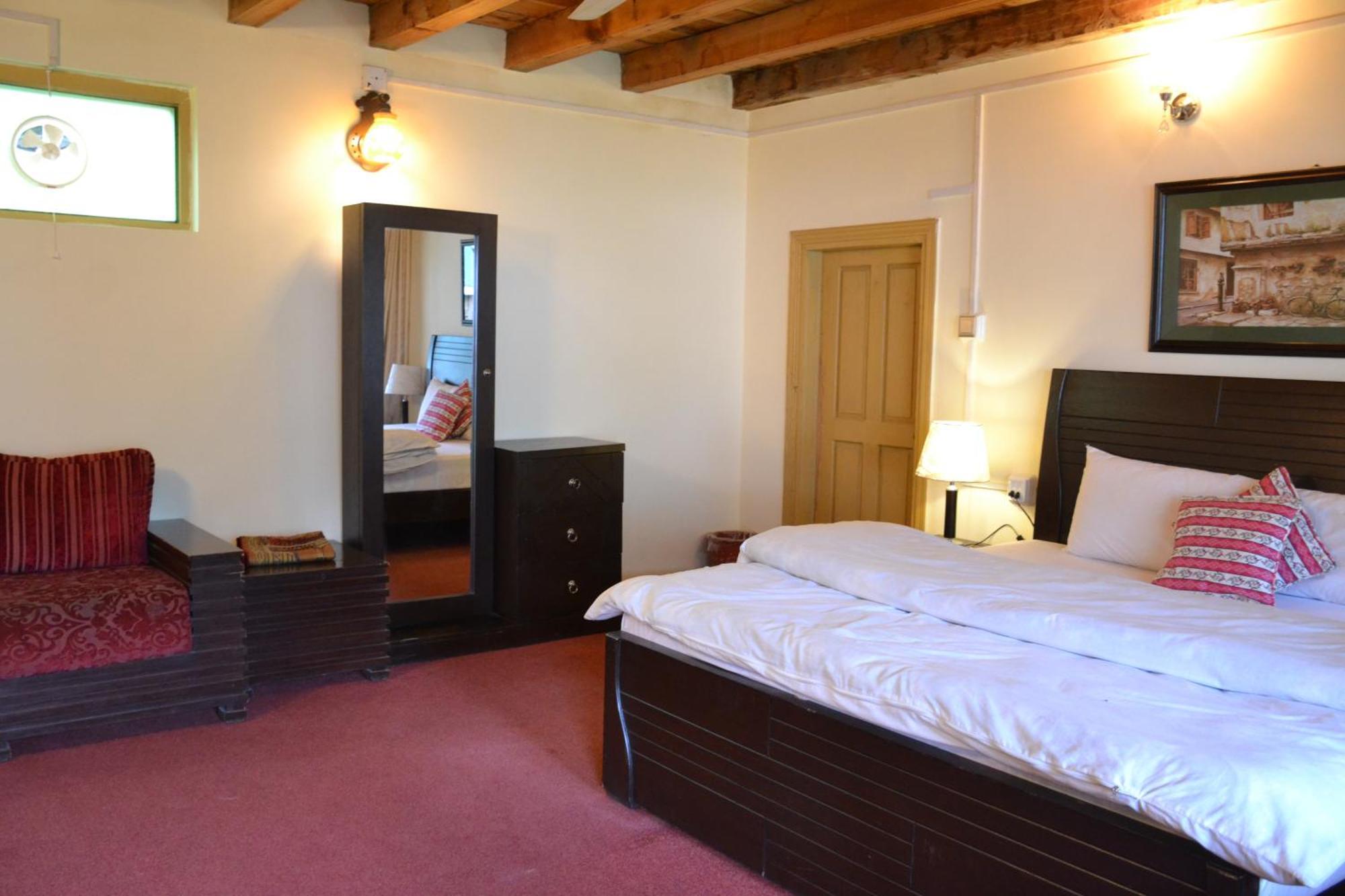 West End Lodges Neelum Dış mekan fotoğraf